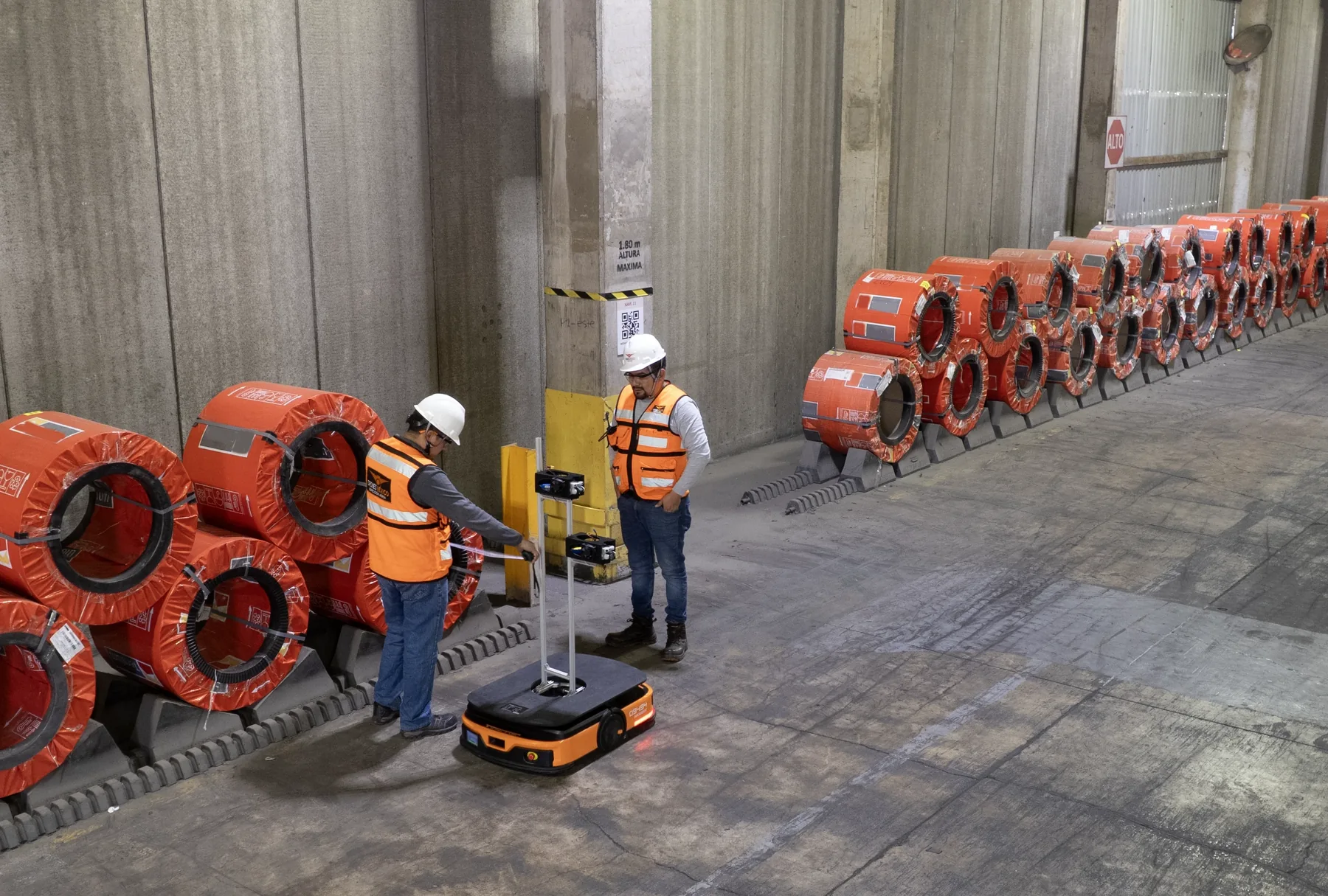 Inventario automatizado con robot móvil